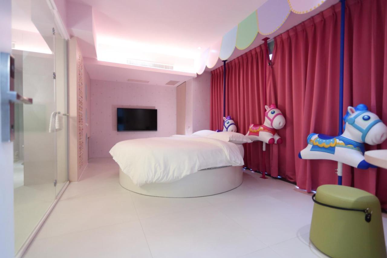 The Fantasy Apartment Hualien Chambre photo